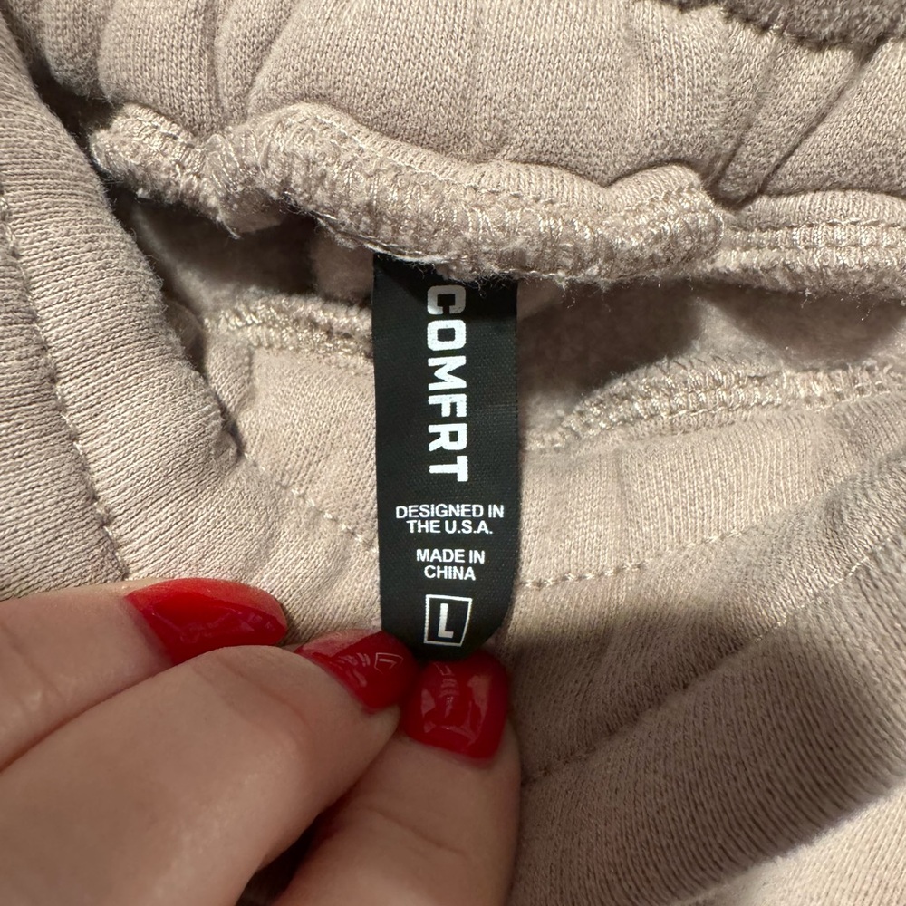 Cozy Men's Hoodie and Sweatpants Set - Soft Tan - Picture 5 of 6